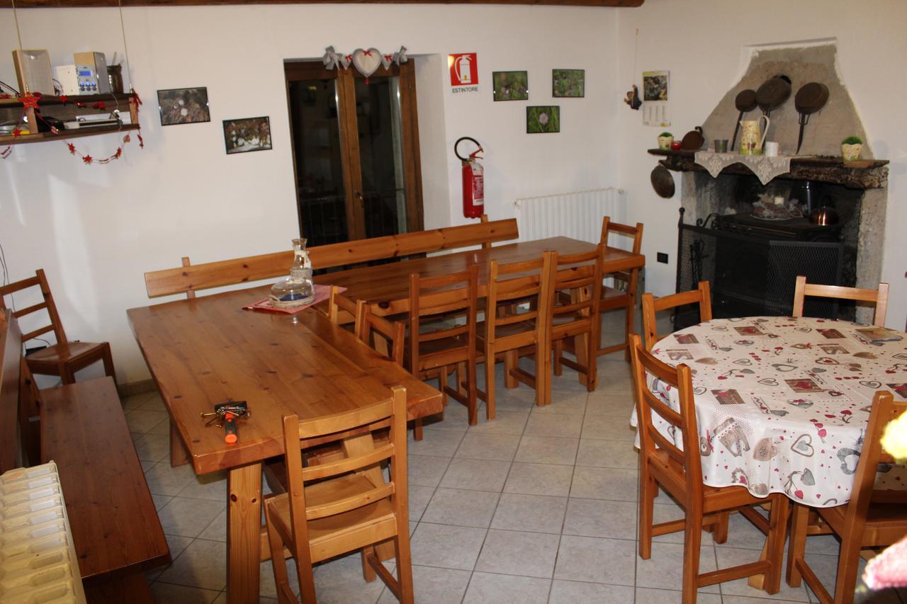 Rifugio Escursionistico La Rua' Hostel Macra Exterior photo