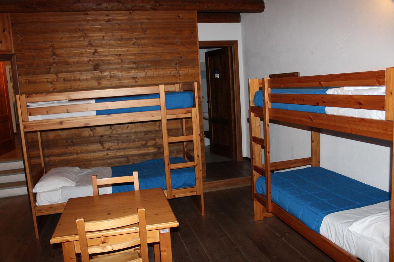 Rifugio Escursionistico La Rua' Hostel Macra Exterior photo